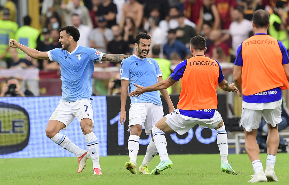 讓球員與球 讓球員與球