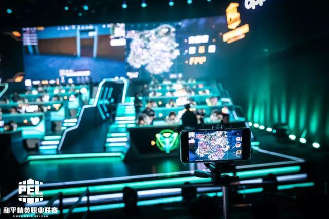 堅定意志 堅定意志