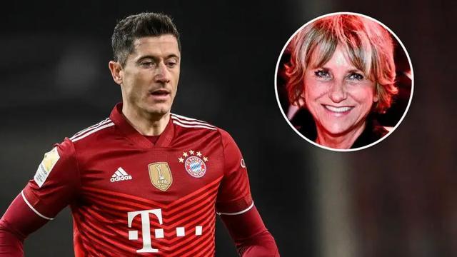 斯在训练访 斯在训练访